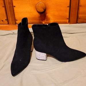 Kaari Blue Bootie